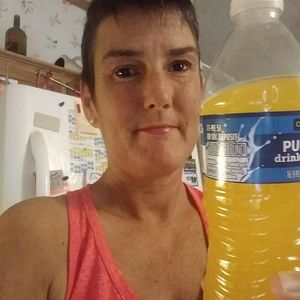 Meet your Posher, Deede